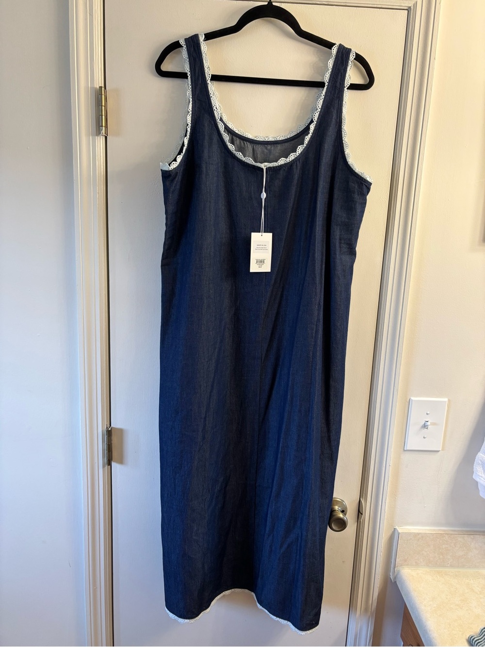Sleeveless Dark Blue Midi Dress with Lace Trim